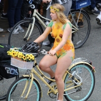 Sexy girls of Fremont Solstice Parade 2017 (part 1) 079_130.jpg