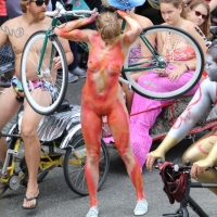 Sexy girls of Fremont Solstice Parade 2017 (part 1) 095_130.jpg