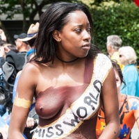 Sexy girls of Fremont Solstice Parade 2017 (part 2) 011_145.jpg
