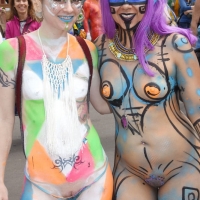 Sexy girls of Fremont Solstice Parade 2017 (part 2) 016_145.jpg
