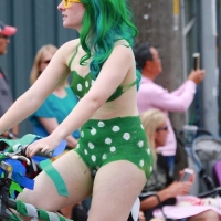 Sexy girls of Fremont Solstice Parade 2017 (part 2) 022_145.jpg