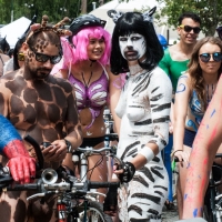 Sexy girls of Fremont Solstice Parade 2017 (part 2) 031_145.jpg