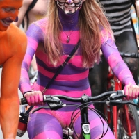 Sexy girls of Fremont Solstice Parade 2017 (part 2) 043_145.jpg