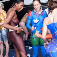 Sexy girls of Fremont Solstice Parade 2017 (part 2) 045_145.jpg