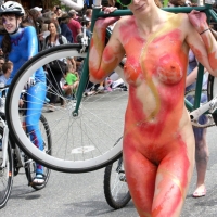 Sexy girls of Fremont Solstice Parade 2017 (part 2) 051_145.jpg