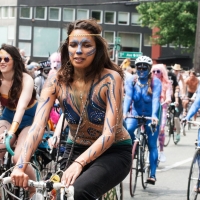Sexy girls of Fremont Solstice Parade 2017 (part 2) 066_145.jpg