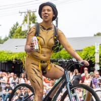 Sexy girls of Fremont Solstice Parade 2017 (part 2) 078_145.jpg