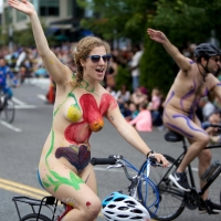 Sexy girls of Fremont Solstice Parade 2017 (part 2) 077_145.jpg