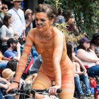 Sexy girls of Fremont Solstice Parade 2017 (part 2) 093_145.jpg