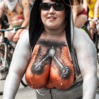 Sexy girls of Fremont Solstice Parade 2017 (part 2) 091_145.jpg