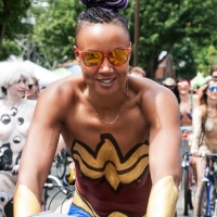 Sexy girls of Fremont Solstice Parade 2017 (part 2) 117_145.jpg