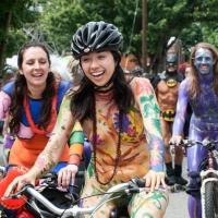 Sexy girls of Fremont Solstice Parade 2017 (part 2) 081_106.jpg