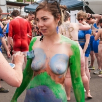 Sexy girls of Fremont Solstice Parade 2017 (part 2) 078_106.jpg