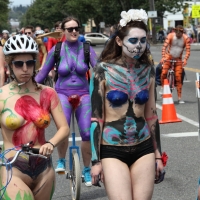 Sexy girls of Fremont Solstice Parade 2017 (part 2) 084_106.jpg