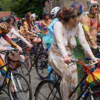 Sexy girls of Fremont Solstice Parade 2017 (part 2) 093_106.jpg