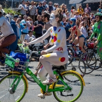 Girls of the Fremont Solstice Parade in 2018 (part 2) 098_157.jpg
