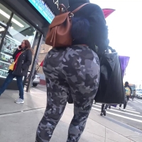 Camo Latina donk