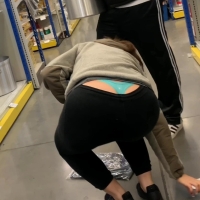 Big booty candid Columbian babe showing her sexy blue thong whale tail Bluewhaletail.mp4-2022-09-25-09h47m59s525.jpg
