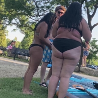 Two chubby Latinas