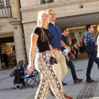 Snakeskin blondie (horizontal)