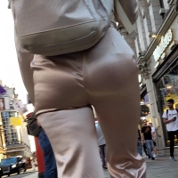 Gold milf