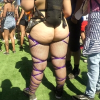 Candid music festival chick with a phat booty in a tiny thong HSMF4.mp4-2022-10-07-07h30m13s356.jpg
