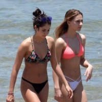 Two hot candid beach girls in thong bikinis with great bodies Mein Video15.mp4-2022-10-07-10h42m38s552.jpg
