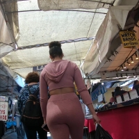 Sexy candid brunette babe with a big booty in pink cotton leggings pinky and no brain.mp4-2022-10-07-11h57m45s783.jpg