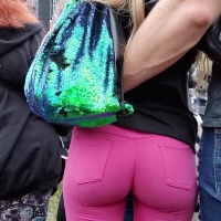 Sexy ass in pink jeans