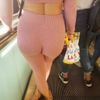 Sweet ass in pink leggings