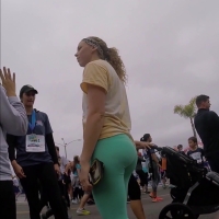 Sexy candid blonde girl with a big booty in tight light green leggings 002.mp4-2022-10-12-14h51m05s761.jpg