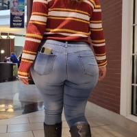 Latina milf