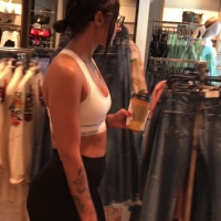 Hot candid nerdy brunette babe with a great ass in leggings and showing some cleavage 1stAttempt.mov-2022-10-15-15h17m00s227.jpg