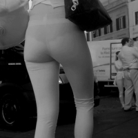 Skinny candid infrared babe gets her black lace panties exposed without her knowing black (2).mp4-2022-10-15-17h08m39s229.jpg