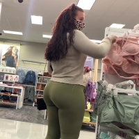 PAWG in green leggings