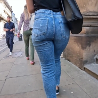 Pretty candid big booty brunette babe in tight jeans with vpl Tcfjea.mp4-2022-10-18-17h25m31s097.jpg