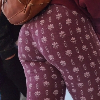 Jiggly redbone ass