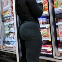 Sexy candid asses in leggings tumblr_722509fbb2e1f28c5c8d9683c3904034_249f7cd3_400.jpg
