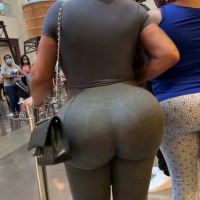 Sexy candid ebony asses in leggings tumblr_c5d61ca384e1d8ea7e6379c8f004a30b_e2c6635e_1280.jpg