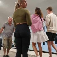 Beautiful candid Swedish blonde girl with a great ass in tight leggings YouCut_20220919_163500184.mp4-2022-10-23-07h49m20s249.jpg