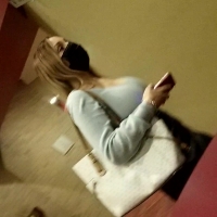 Candid sexy babe in a little skirt with big boobs QVR_2021_10_01_19_09_05.mp4-2021-10-02-09h57m20s648.jpg