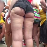 Candid hottie in black denim booty shorts showing her sexy ass cheeks CandidTeens-051-TheCandidForum.com.mp4-2022-10-26-17h54m16s654.jpg