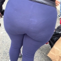 Candid Ebony girls in leggings tumblr_7f21c2346fb1529d63c0254bfaf87841_8dcaeb48_2048.jpg
