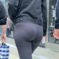 Jiggly redhead