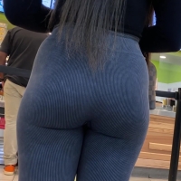 Candid ebony babe at the mall in leggings with a great ass ebonyleggings.mp4-2022-10-30-10h14m57s395.jpg