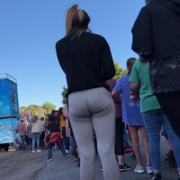 Candid hottie in Gymshark leggings with a nice ass at the fair BrunetteGymsharkFair.MP4-2022-11-01-15h43m49s568.jpg