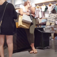 Lulu girl showing cleavage (part 1)