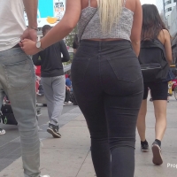 Blonde PAWG in jeans