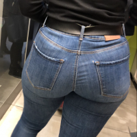 Candid hot girls in jeans and pants tumblr_pl0poytitf1w1ro41_1280.png