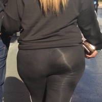 Candid PAWG in see through leggings showing her panties tumblr_p1dn03GkXK1vkbrpmo3_1280.jpg